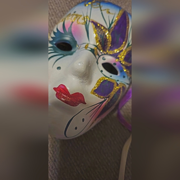 Colorful Decorative Mask Witth Ribbons - Picture 3 of 6